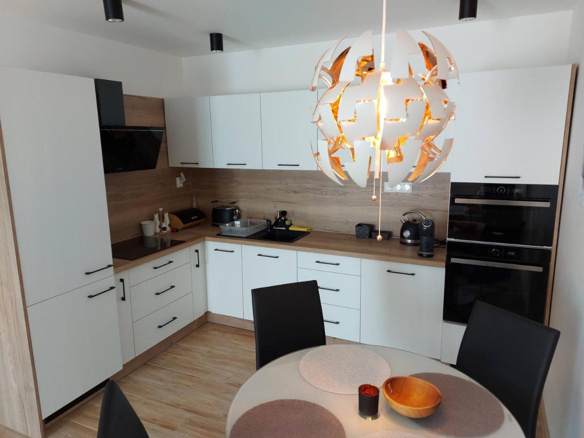 Apartman Filip - Pod Lesom Apartman Vysoké Tatry Kültér fotó