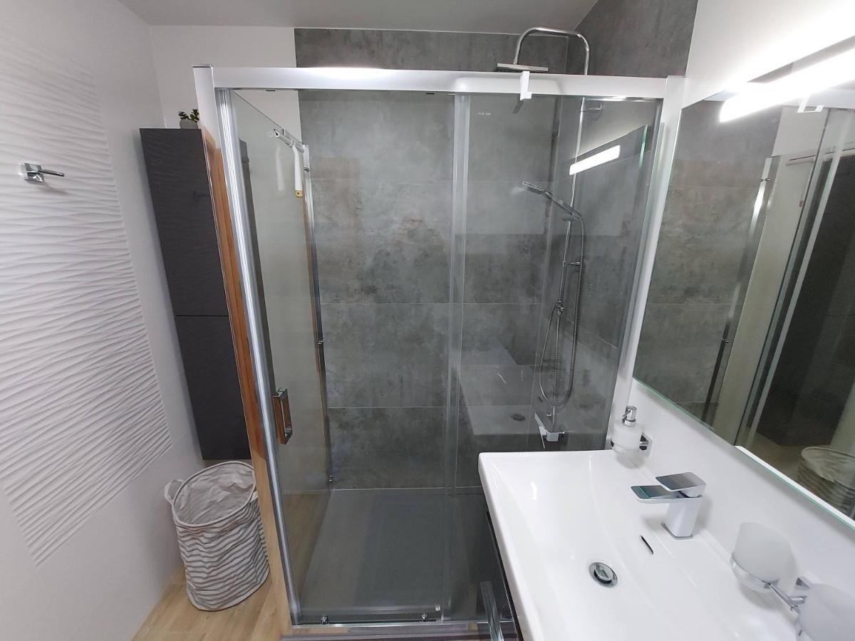 Apartman Filip - Pod Lesom Apartman Vysoké Tatry Kültér fotó